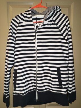 Lululemon Rollin' With My Omies Hoodie - size 10?